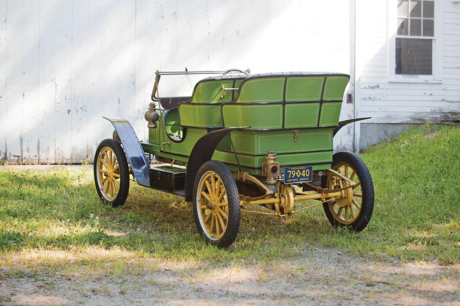  Stanley Model E2 Runabout 1909 года  (фото 1 из 8)